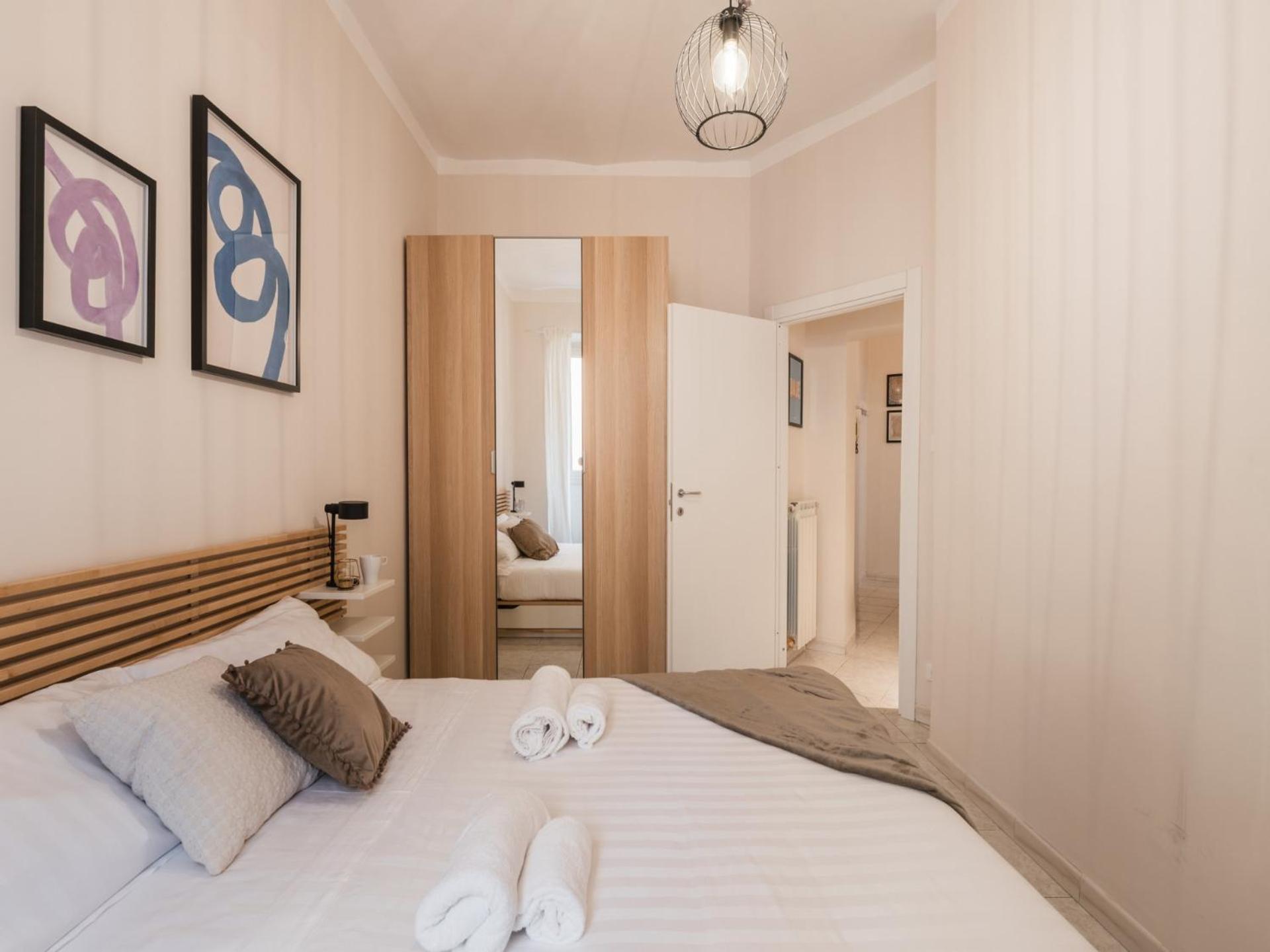 The Best Rent - Spacious One-Bedroom Apartment Near Colosseum Rome Extérieur photo