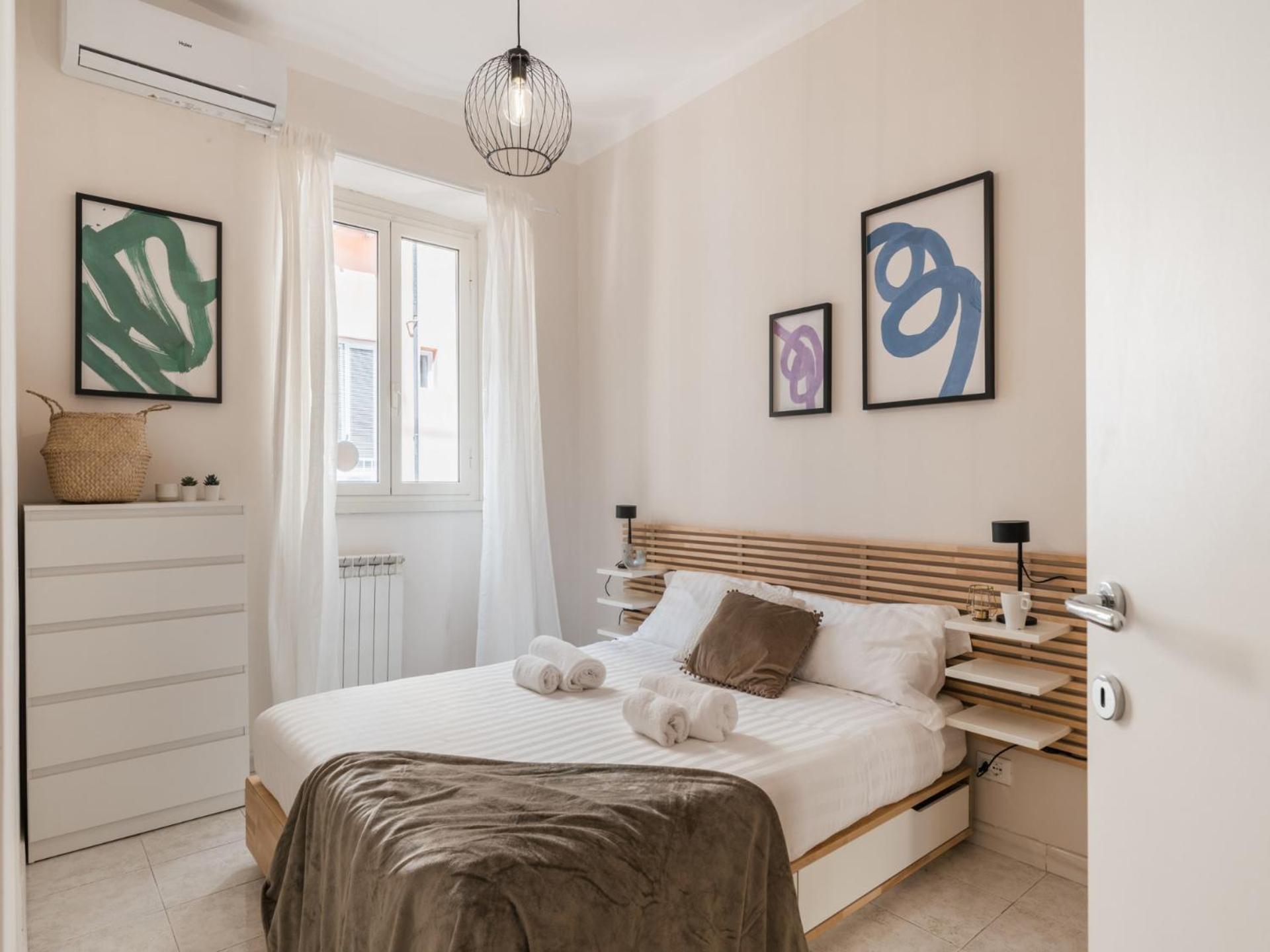 The Best Rent - Spacious One-Bedroom Apartment Near Colosseum Rome Extérieur photo
